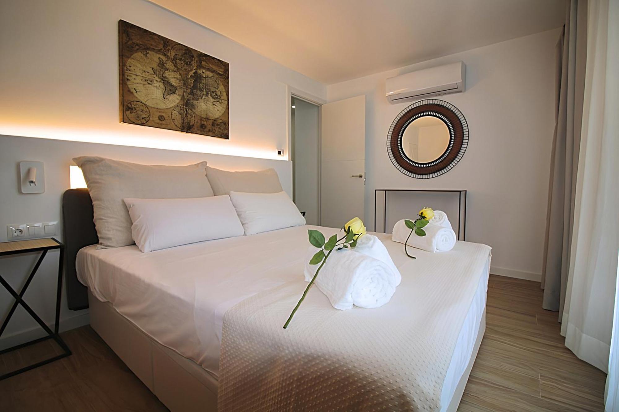 Incredible Penthouse With Jacuzzi In The Center, Unique In The Area Appartement *
